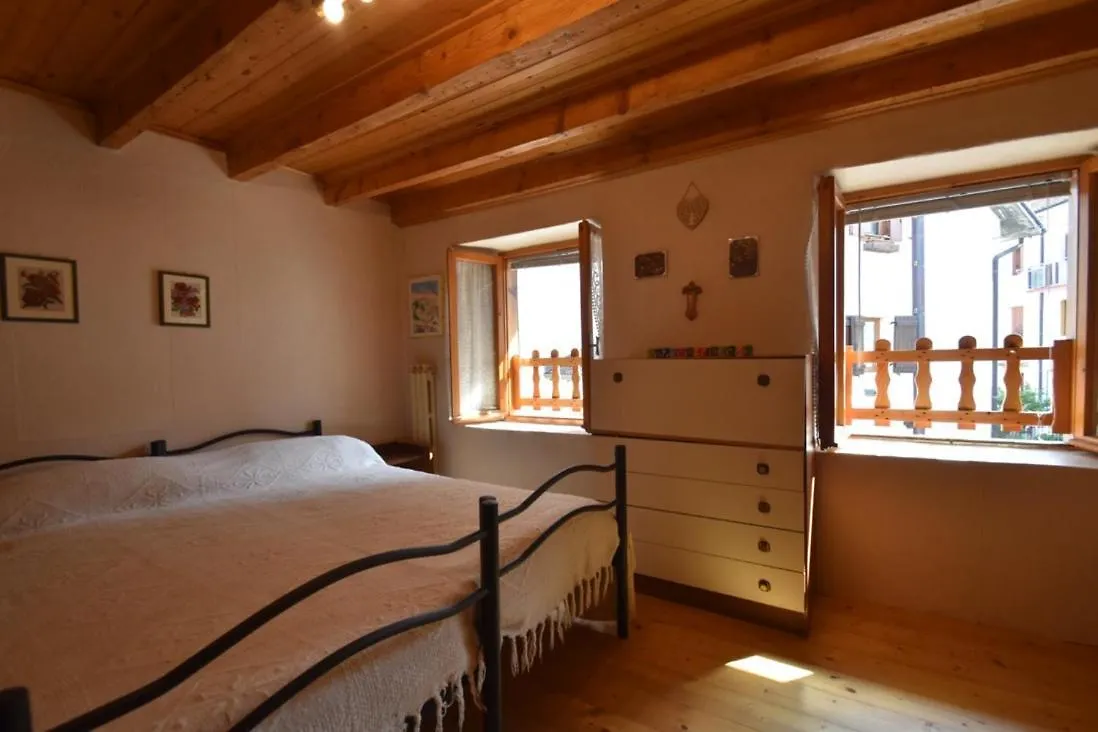 Casa Canale - Residenze Bucaneve Tonezza del Cimone 0*,  Italy